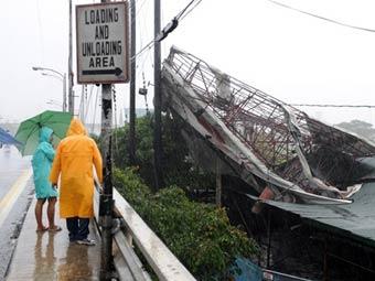 У берегов Филиппин затонул паром с 700 пассажирами