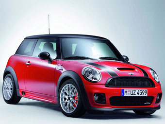 Ателье John Cooper Works разгоняют Mini Cooper S и Clubman