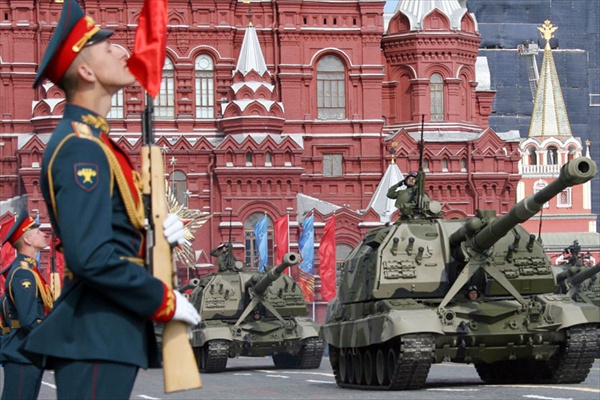 На Красной площади показали военную технику