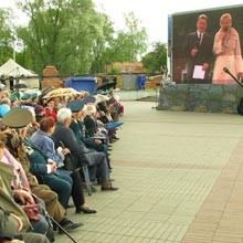 9 мая прямой эфир соединил празднования в Брестской крепости и на Поклонной горе в Москве